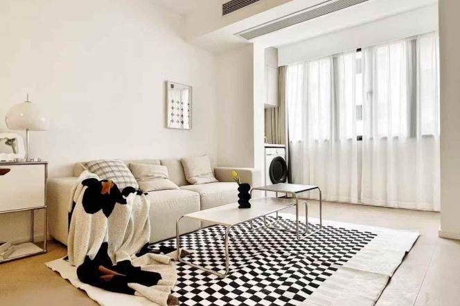 Zhongshan park 1BR 2LR@L2/3/4,central AC/bright room/big living room