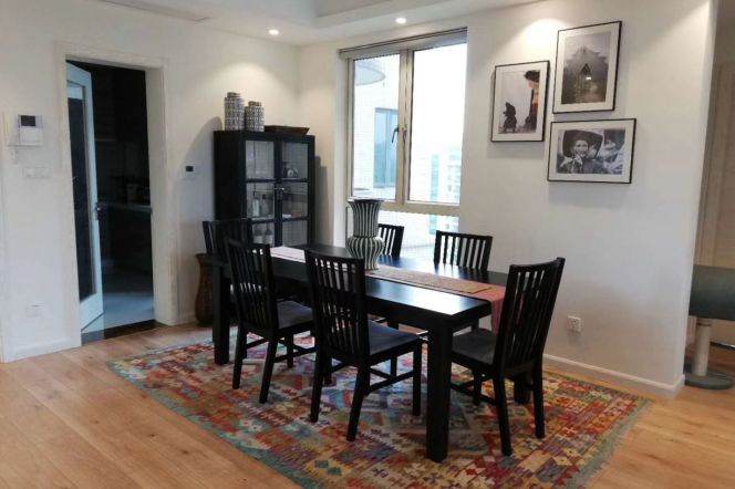 2 Brs, 2 Baths with Open Balcony, Gym, Swimming pool @ West Nanjing rd station L2