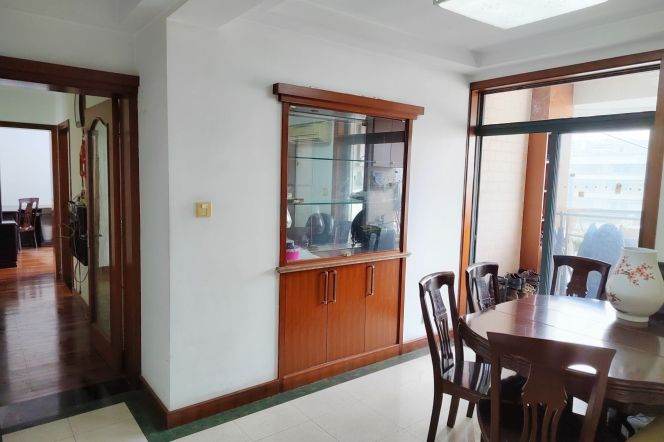 Private bathroom west yan lu3/4 ECNU