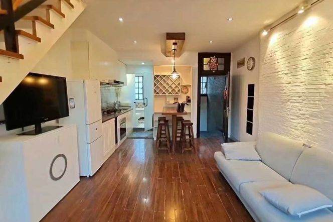 IAPM Huaihai/Maoming rd wall heat 2brs/2lv/2bt wt public terrace; L1/10/12