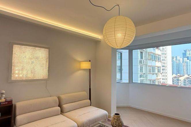 Bright Apt close to Jing'an Temple