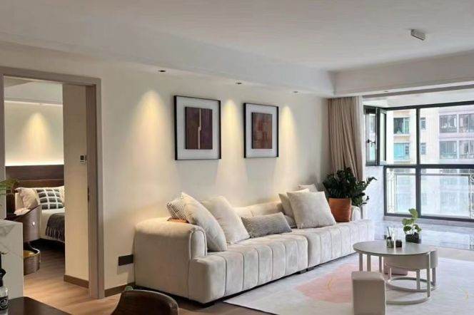 Oriental Manhattan，180 square meters, 3+1 bedrooms, Line 1-9-11, Xujiahui Station