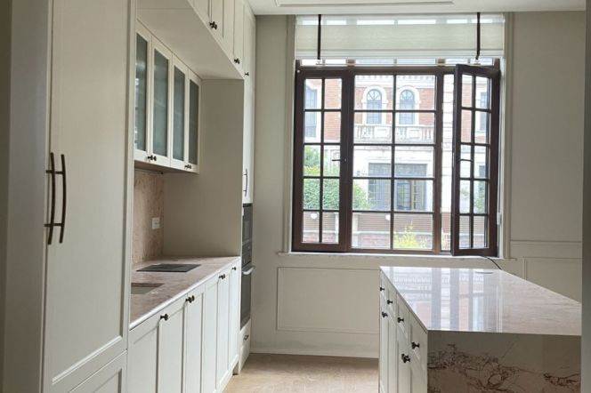 Zhangjiang Villa 465sqm with 200sqm private garden quality design 5br/5bt