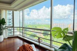 High-end Compound Spacious About 190sqm 3Br/2Lr/2Bt Close to L2 Century Park Station 