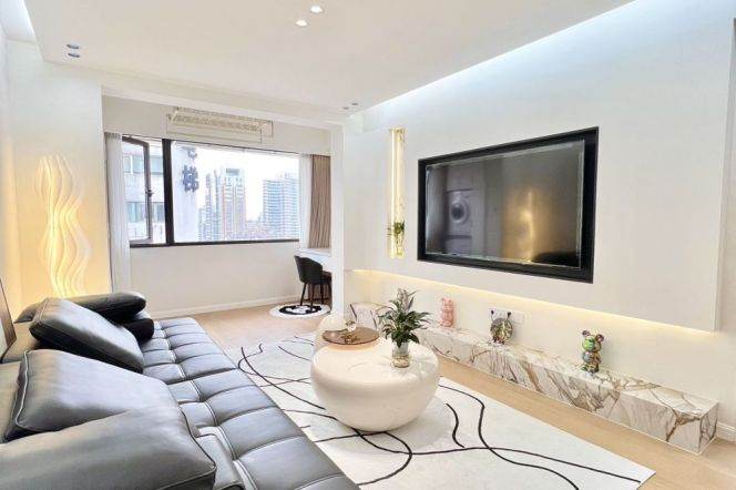 loushanguan rd floor heating 1BR/big living room@L2