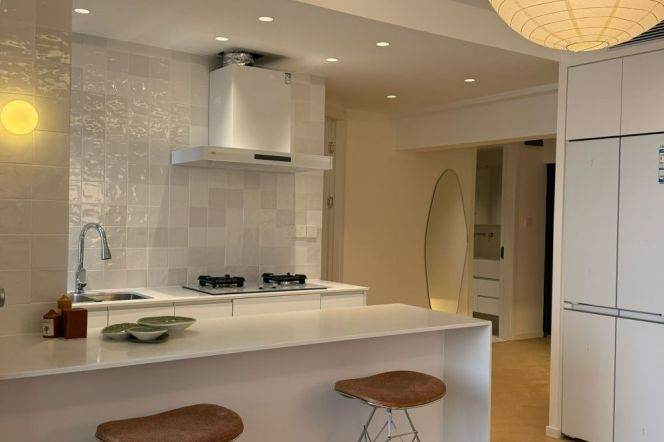 Bright Apt close to Jing'an Temple