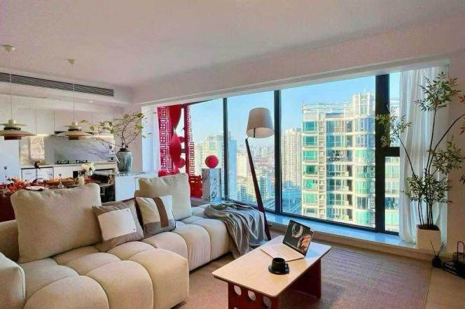 Modern 3BR 2BA High-Floor w/Expansive LivR nr Zhongxing Rd Station