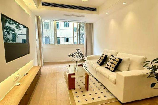 Furnished South facing 1bd-Zhongshan Park