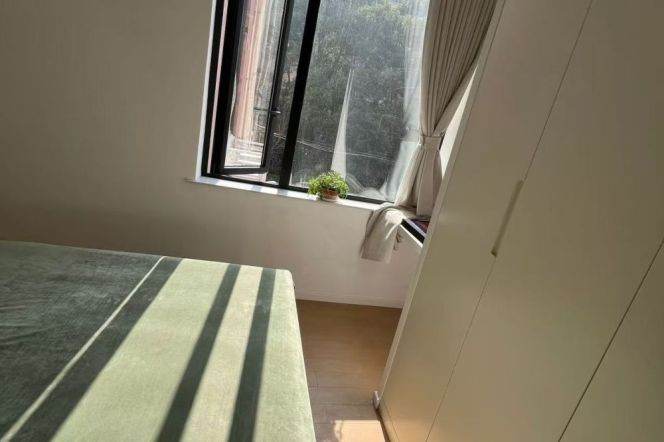 Jing'an Furnished 1bd in listed building