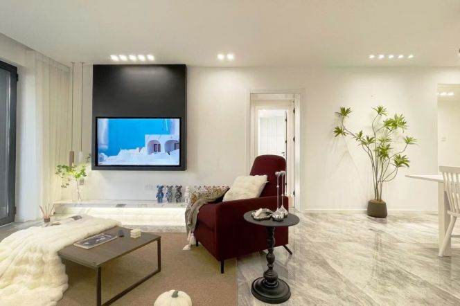 Stunning 3Beds in Jing'an with Floor Heating/Dual Metro /Double Balconies/ Full Smart Home