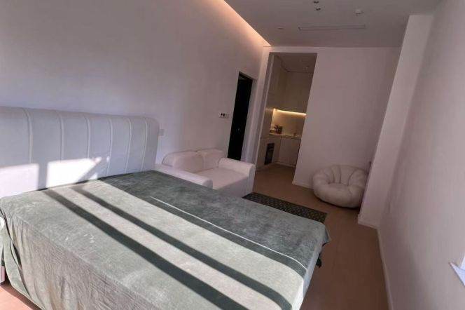 Jing'an Furnished 1bd in listed building