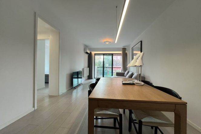 Exquisite 2Bed on Zhenning Road/ Dual Metro /Wall Heating /Wukang Road Cultural Scene