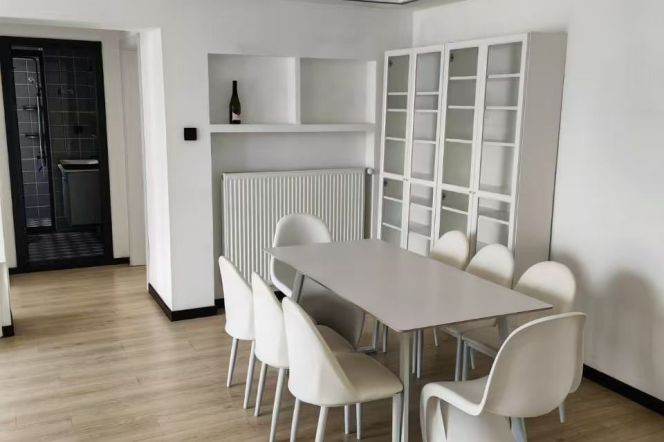   Prime Jing'an Apt. | 135㎡ 3BR w/ Floor Heating | 13.5K/Month!