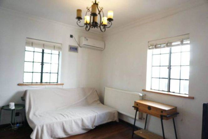 Nice Bright 1BR APT Wall heating Shanghai Library 8.2k