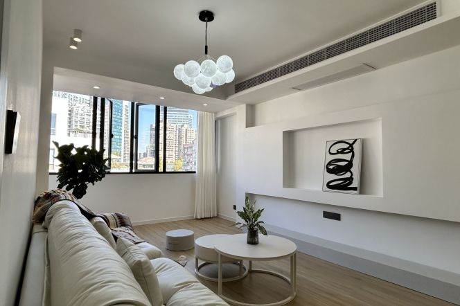 Big balcony 1Br/Next to L10/11 Jiaotong University / Big wardrobe