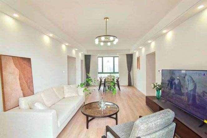 modern 3brs floor heating modern furniture near Century park 20.3K