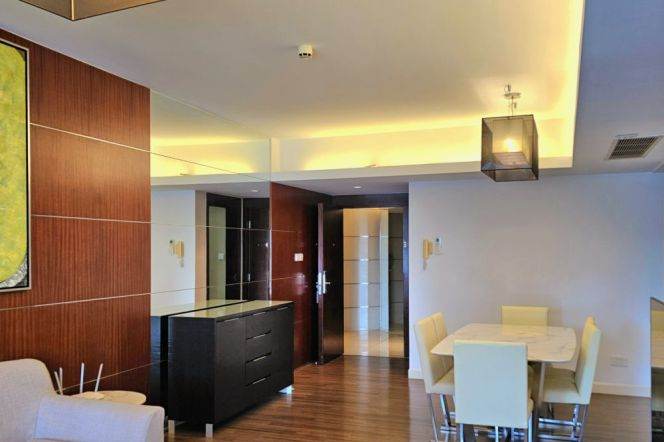 2br Service apt in Xuhui District Near Xujiahui Station(Line 9/11)