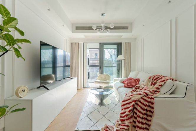 Modern 3Brm Near Line 11/15 Shanghai West Railway Station