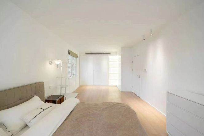 Morden 1bedroom with floor heating and balcony belong to Jing an temple area