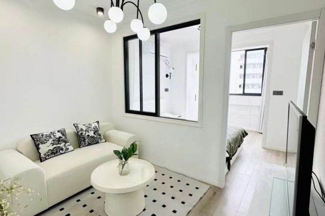 Elevator 1Br/1Lr/1Bt apt nr Zhongshan park,M2/3/4