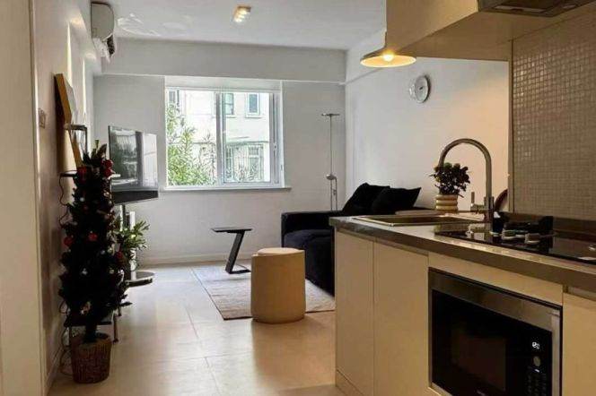 Modern Bright 1Bed with Oven@Jiangsu Road