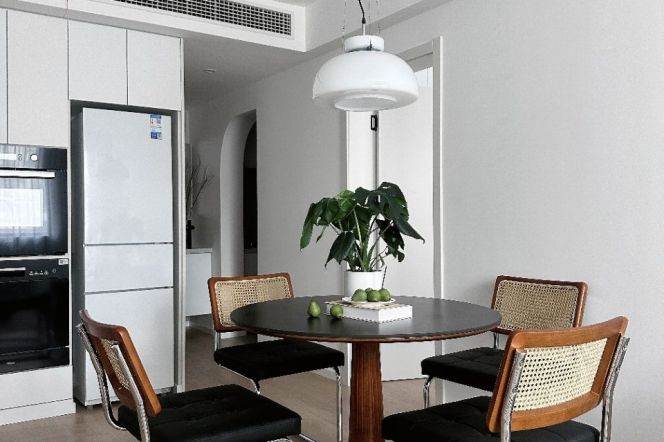 Excellent one bedroom Apt+Heating+dishwasher+oven@Zhongshan Park