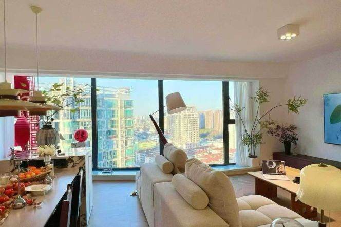 Modern 3BR 2BA High-Floor w/Expansive LivR nr Zhongxing Rd Station