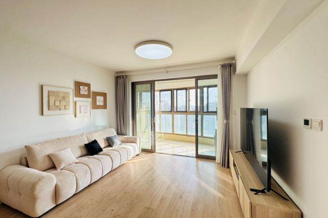 modern 2brs floor heating balcony in best apartment compound Gubei 