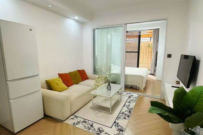 Furnished 1bd w/ Garden-Zhongshan Park