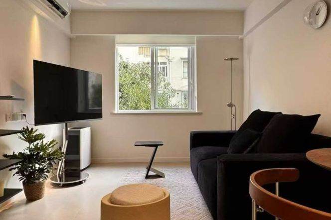 Modern Bright 1Bed with Oven@Jiangsu Road