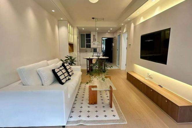 Furnished South facing 1bd-Zhongshan Park