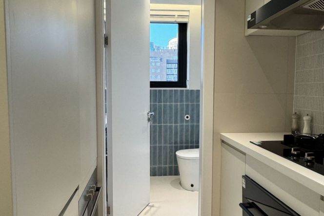 Modern 1BR Apt | Xikang rd | Jing'an Temple metro L2&7 | Heating+high ceiling 