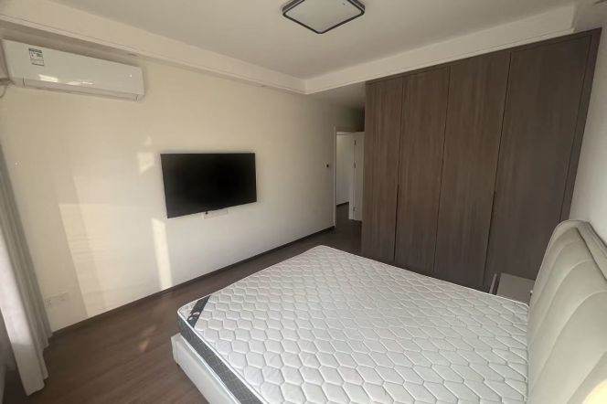 3BR 2Baths with floor heating near line 9 Cao'he'jing High-tech Park Zone