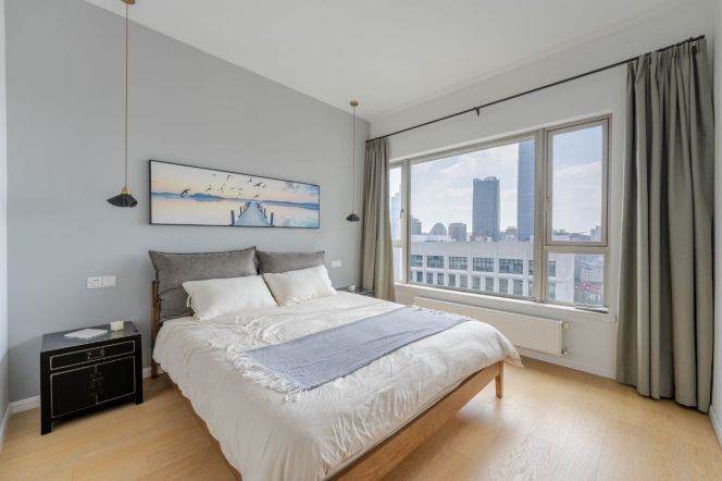 High-rise 3br/2bt Flat in Wellington Garden