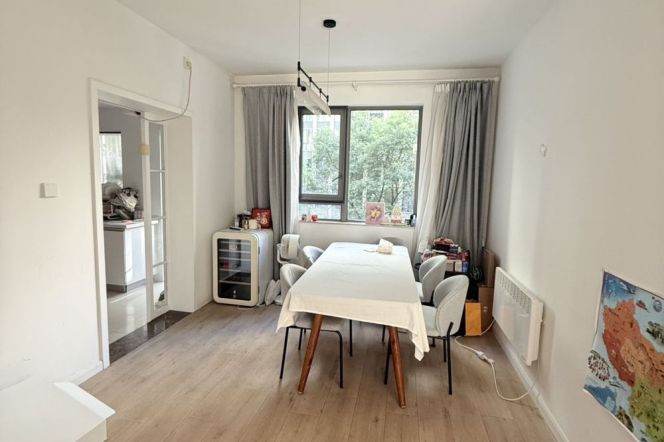 Xujiahui spacious & nice 3br2bt in good compound with 22k