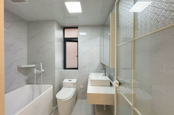 modern 3brs modern furniture beside line 9 and SML shopping mall Tianzifang only 15.3K