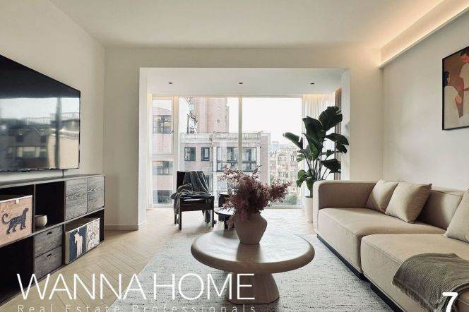 Garden Compound/Gubei Area/Fixed Parking/Balcony+French Windows/Bathtub/Large Storages/Cozy2br2bt