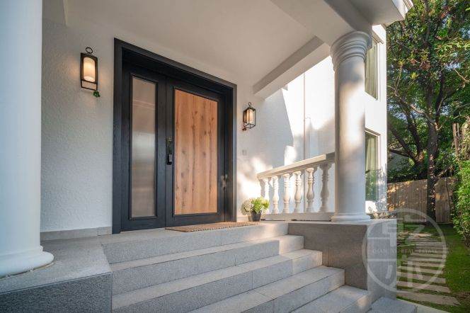 brand new super brand mall 4brs house with garden near Shanghai Zoo 