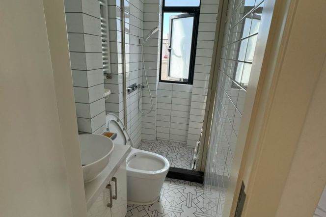 1 br L9 zhaojiabang rd station