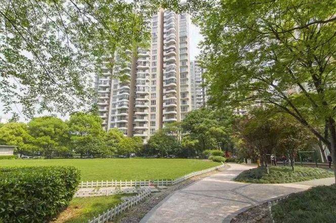 modern big 3brs floor heating open balcony nice view beside Su zhou river only 24.3K