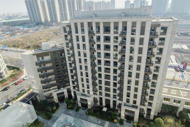 Good price 3 br with floor heating easy to NYU .L 8 LingZhaoXinCun St.