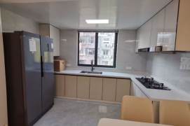 Renovated 1br apt with big kitchen,close to Laowaijie,Line10
