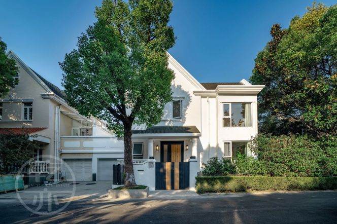 brand new super brand mall 4brs house with garden near Shanghai Zoo 