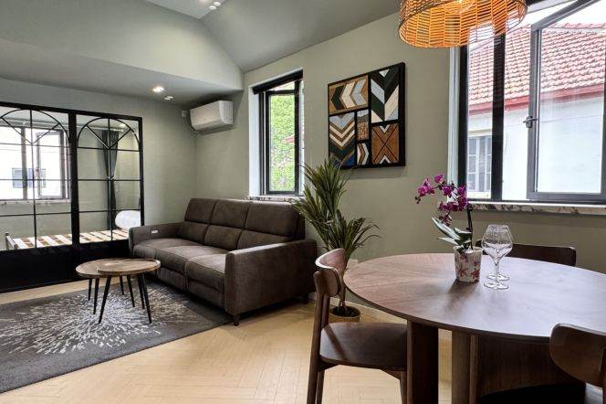 Spacious 2Br Apt | South Shanxi rd | Iapm | Heating + green view 12.2K