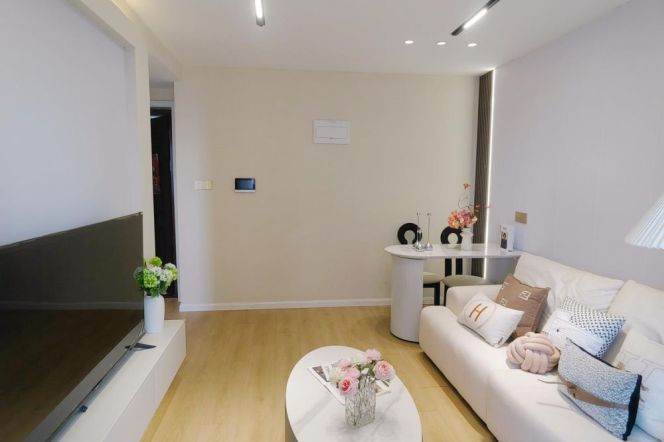 Stylish 1 br near NYU shanghai ,easy to L8 LingZhaoXinCun St.