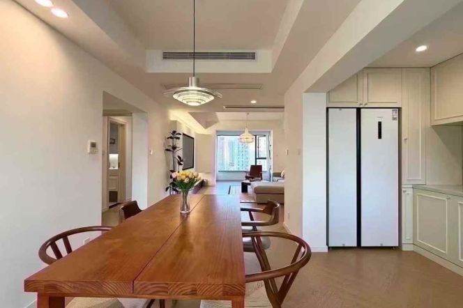 Spacious and bright 3Br/2bt@Jiangsu rd 140sqm with central ac and floor heating