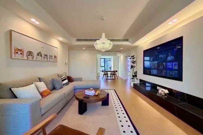 Spacious and bright 3Br/2bt@Jiangsu rd 140sqm with central ac and floor heating