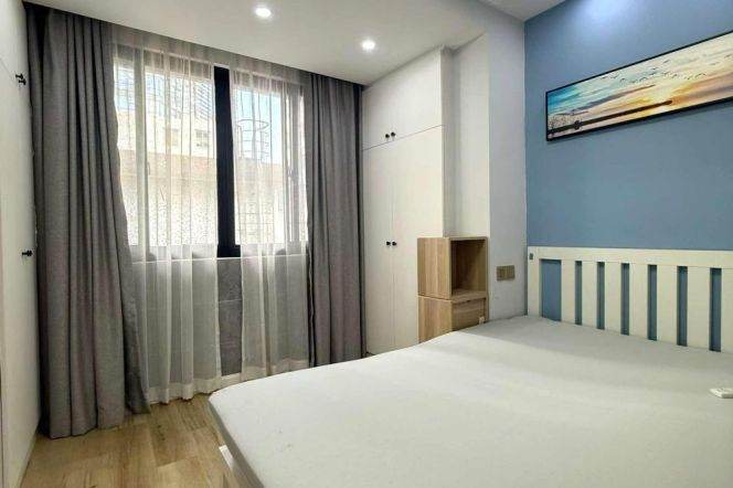 Yishan rd 1BR 1LR@L3/4/9,elevator/bright room/Nice deco&location