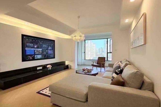 Spacious and bright 3Br/2bt@Jiangsu rd 140sqm with central ac and floor heating