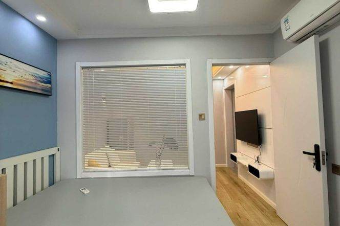 Yishan rd 1BR 1LR@L3/4/9,elevator/bright room/Nice deco&location